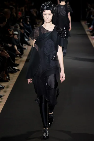 Look 5